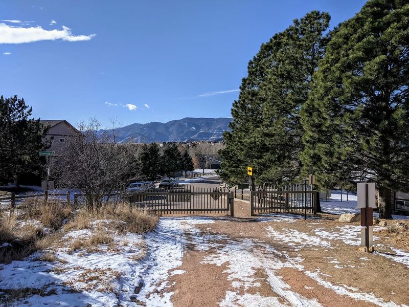 Facing West towards Piñon Park Drive