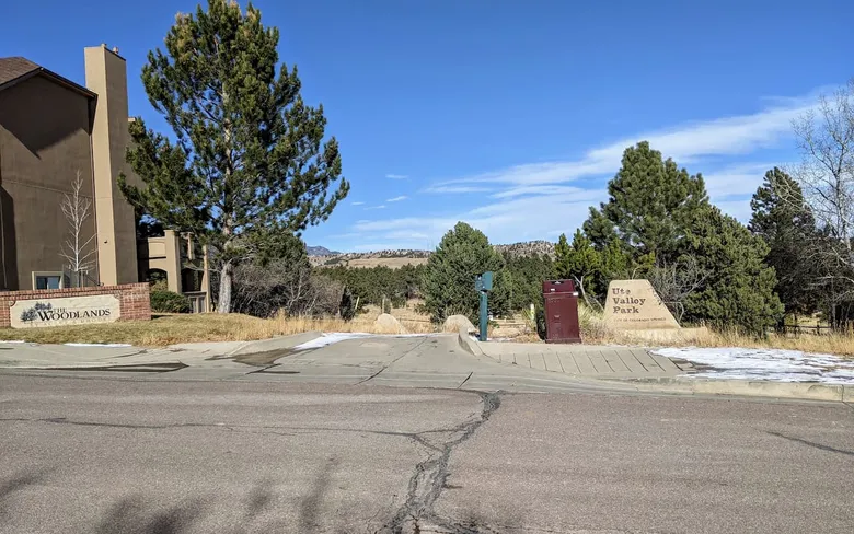 Facing North on Popes Valley Drive